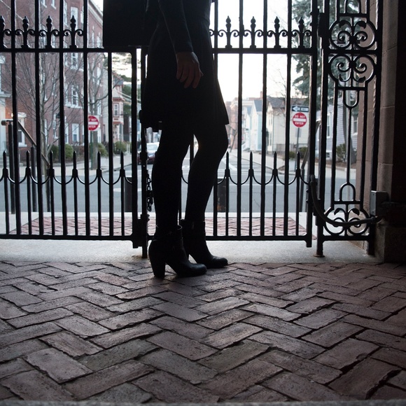 Meet your Posher, Maria - Picture 1 of 1